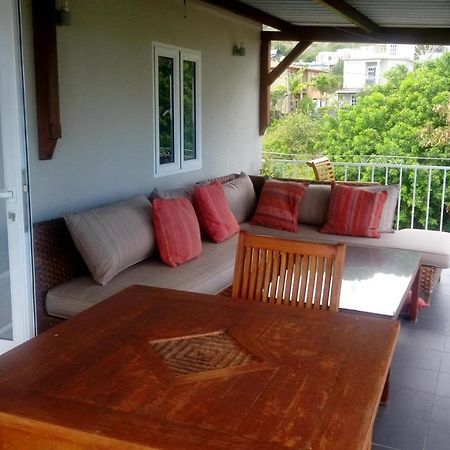 Colonial Cocoon Studio And Apartement La Gaulette Exterior foto